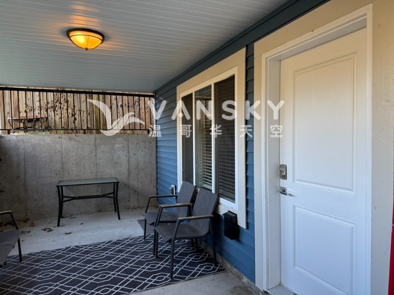 250214134903_1bdrm entrance.jpeg